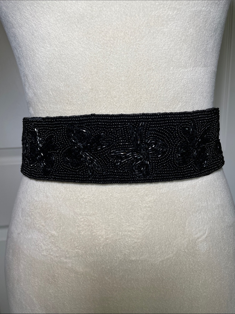 Vintage Talbots Black Beaded Waist Belt Bow Pattern Velcro Closure 28.5” Waist